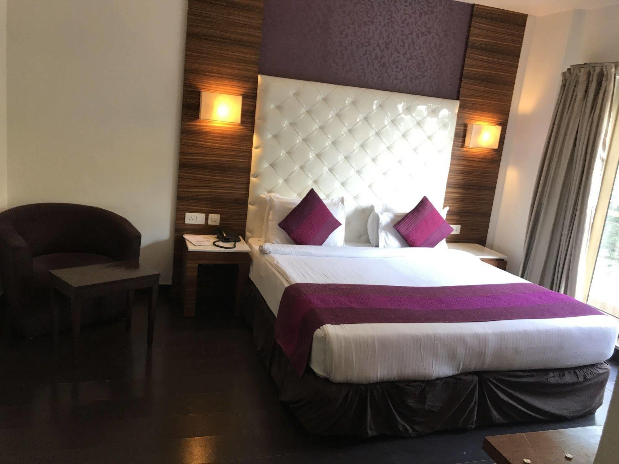 Hotel Ivory 32 Νέο Δελχί Εξωτερικό φωτογραφία